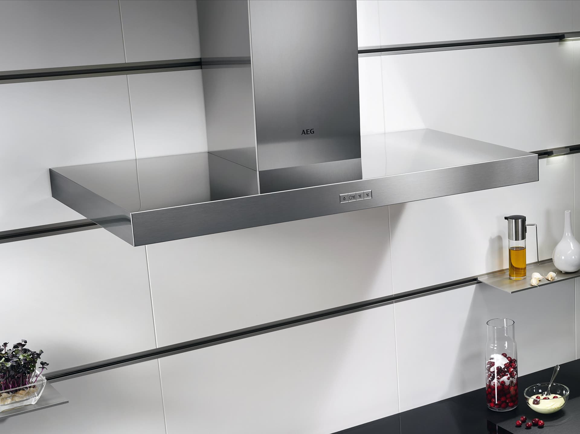 Hotte AEG DBB4950M – 90 cm Inox, Murale Décorative, 603 m³/h, Silencieuse et Éco-énergétique (Classe A) — vue 3